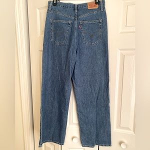 Levi jeans